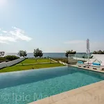 Pelagia A Superb Southern Vila *