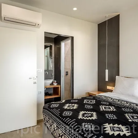 Seafront Pelagia Superb New Listing Βίλα *