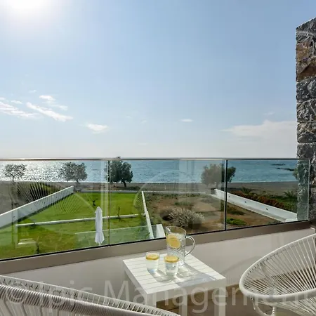 Βίλα Seafront Pelagia Superb New Listing *