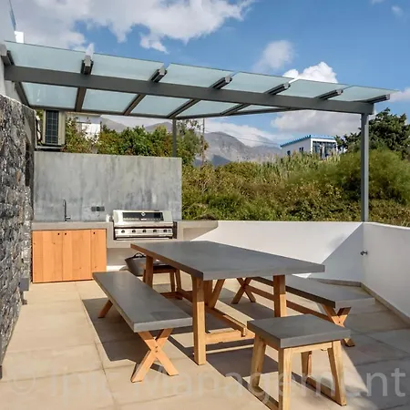 Seafront Pelagia Superb New Listing خانيا