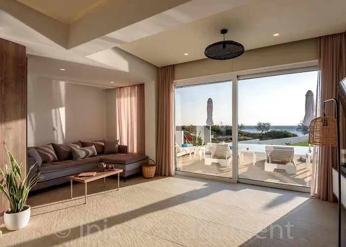 Villa Pelagia A Superb Southern Stay * La Canea