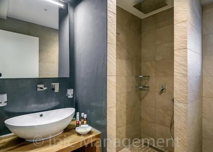 Seafront Pelagia Superb New Listing *