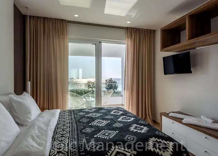 Seafront Pelagia Superb New Listing Hriszí Aktí Haniá