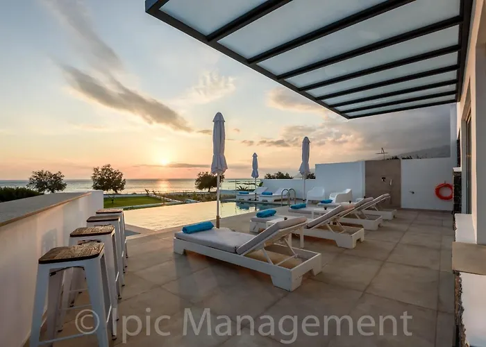 Villa Pelagia A Superb Southern Stay La Canea