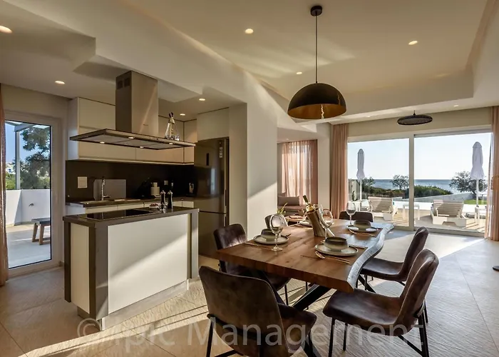 Villa Pelagia A Superb Southern Stay * La Canea